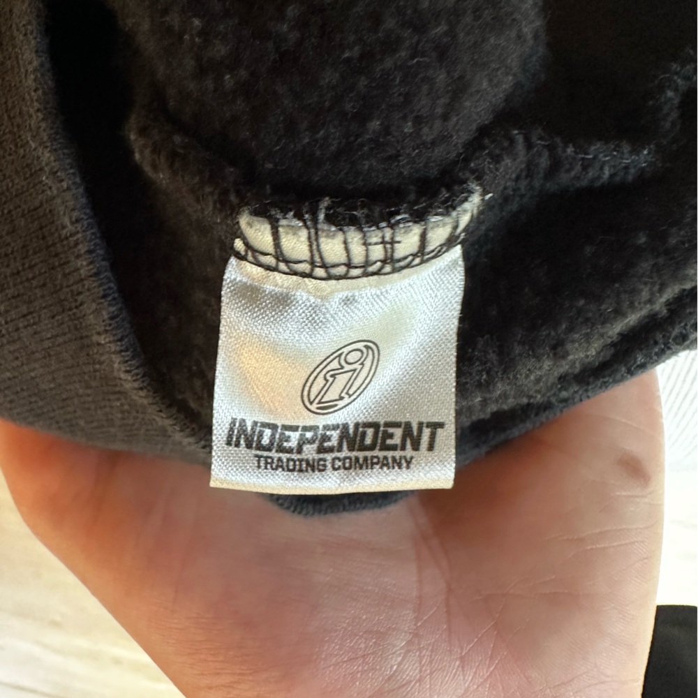 Kayzo x Cray Valentines collab hoodie - Picture 14 of 15